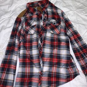 Lightweight plaid button up